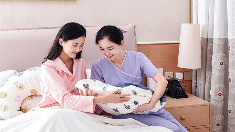 月子中心加盟与自营：两种模式的深度解析**